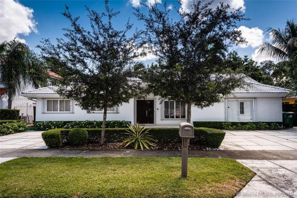 Ari Sandor Manors, 2360 NE 214th St, Ojus, Florida 33180, image 2