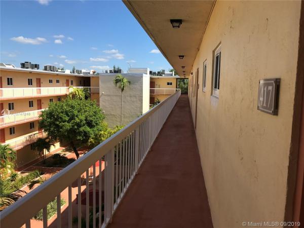 Village Of Kings Creek, 7701 Camino Real #A-417, Glenvar Heights, Florida 33143, image 2