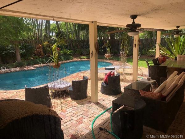 Sabal Chase, 10900 SW 116th Ave, Kendall, Florida 33176, image 2