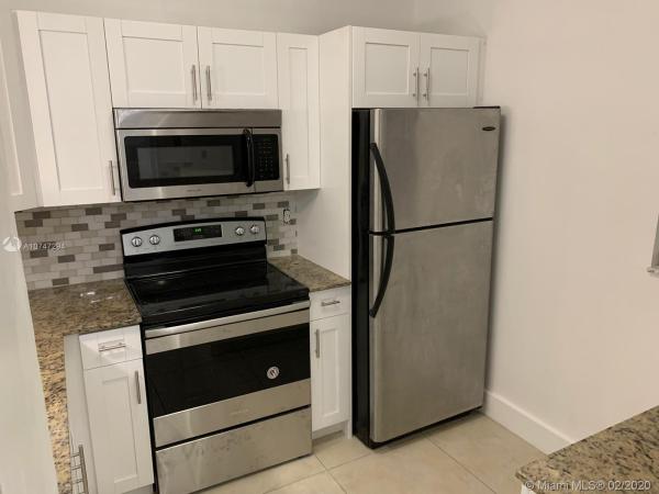 Biscayne Lake Gardens, 2820 NE 201st Ter #F108, Aventura, Florida 33180, image 2