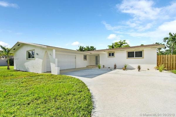 Biscayne Gardens, 61 NE 161st St, Golden Glades, Florida 33162, image 2