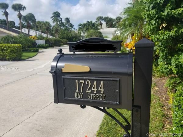 Baytowne Of Jonathan's Landing, 17244 Bay St, Jupiter, Florida 33477, image 2