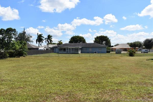 Liberty Farms, 2950 NW 215th St, Miami Gardens, Florida 33056, image 2