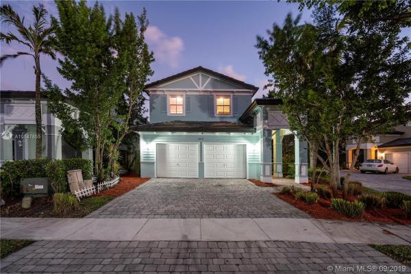 Bali At Oasis, 3616 NE 1st St, Homestead, Florida 33033, image 2