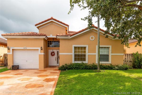 Monterey Lakes, 9010 SW 214th Ln, Cutler Bay, Florida 33189, image 2