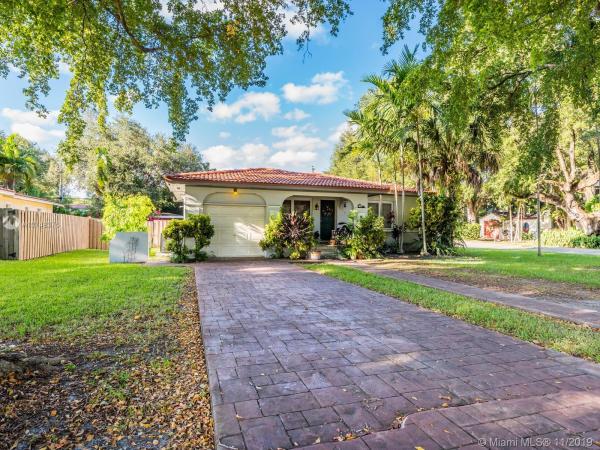 El Jardin, 97 NE 87th St, El Portal, Florida 33138, image 2