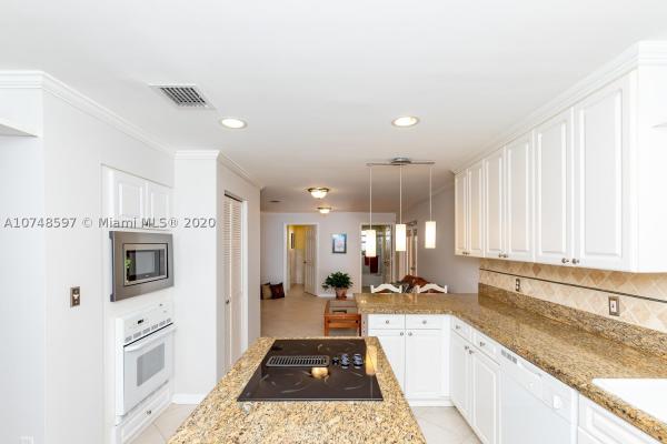 Miller Oaks, 5521 SW 65th Ct, South Miami, Florida 33155, image 2