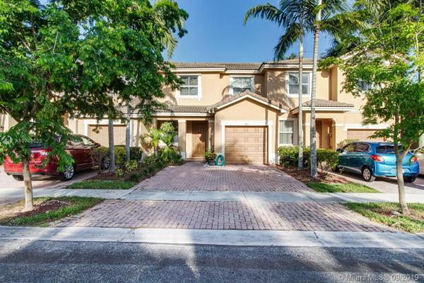 Floridian Isles South, 995 NE 41st Pl, Homestead, Florida 33033, image 2