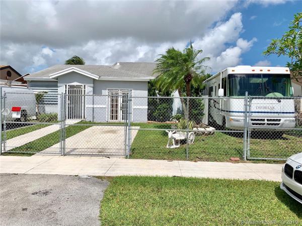12753 SW 265th Ter, Unincorporated Dade County, Florida 33032, image 2