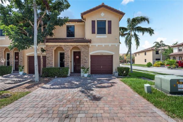 Silver Palms East, 23460 SW 113th Path, Princeton, Florida 33032, image 2