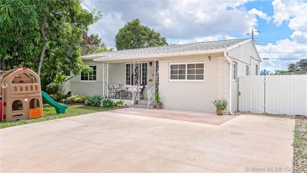 Opa-Locka Residential, 390 Aladdin St, Opa-Locka, Florida 33054, image 2