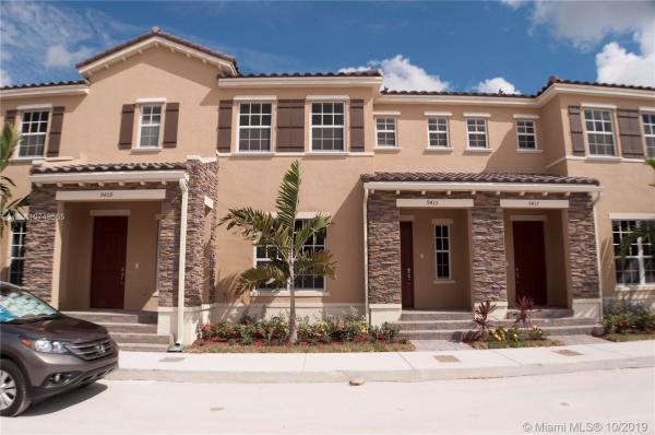 Kendall Commons Townhomes, 9413 SW 171st Pl #9413, The Hammocks, Florida 33196, image 2