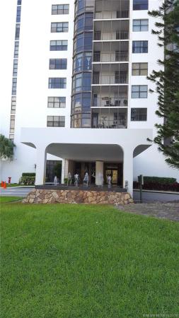 Bonavida, 20100 W Country Club Dr #902, Aventura, Florida 33180, image 2