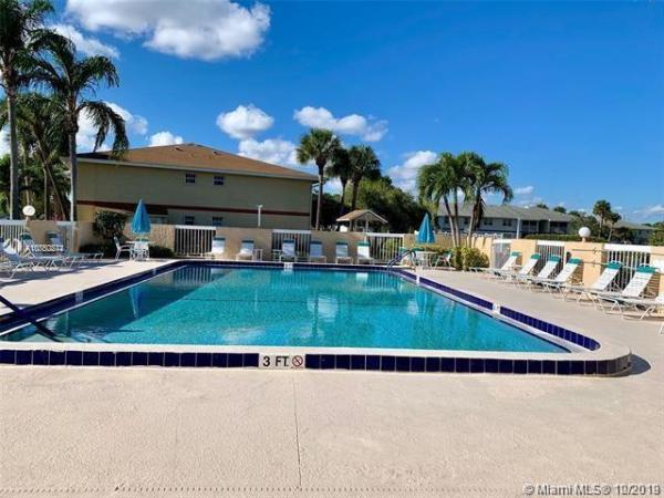 1565 SE Royal Green Cir #202, Florida 34952, image 2
