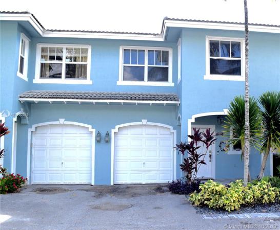 Mango Place Townhomes, 706 SW 4th Ave, Fort Lauderdale, Florida 33315, image 2