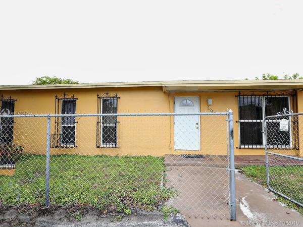 Leslie Estates, 2947 NW 191st Ln, Miami Gardens, Florida 33056, image 2