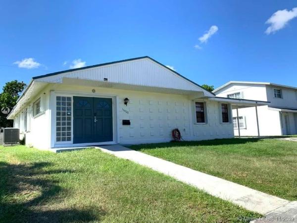 Fairway Park, 16020 SW 100th Ct, Palmetto Estates, Florida 33157, image 2