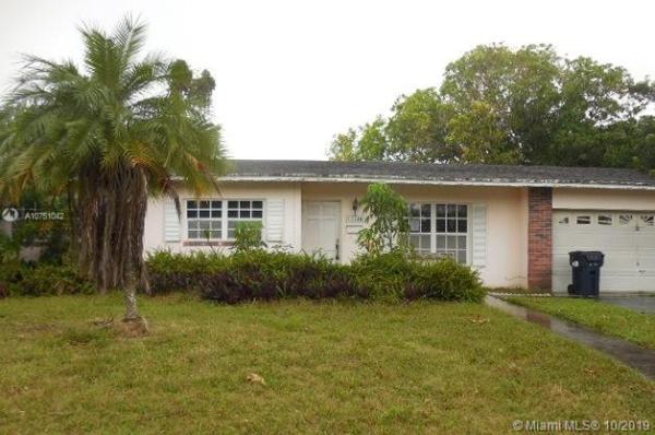 Fairway Park, 15740 SW 102nd Pl, Palmetto Estates, Florida 33157, image 2