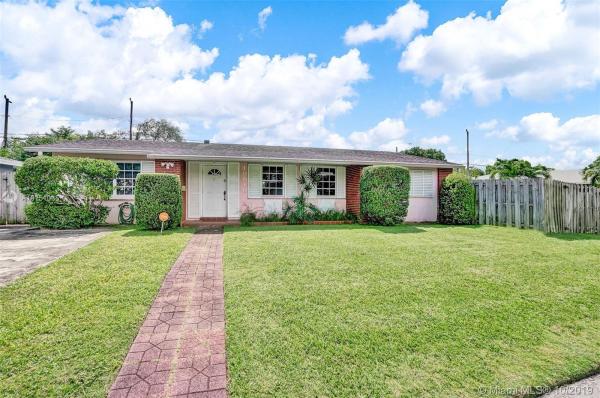 Fairway Park, 10010 SW 162nd St, Palmetto Estates, Florida 33157, image 2