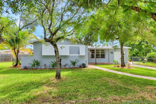 Cutler Ridge, 9920 Bahama Dr, Cutler Bay, Florida 33189, image 2