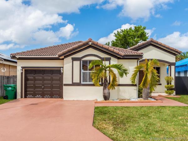 Spanish Lakes, 8135 NW 198th Ter, Hialeah, Florida 33015, image 2