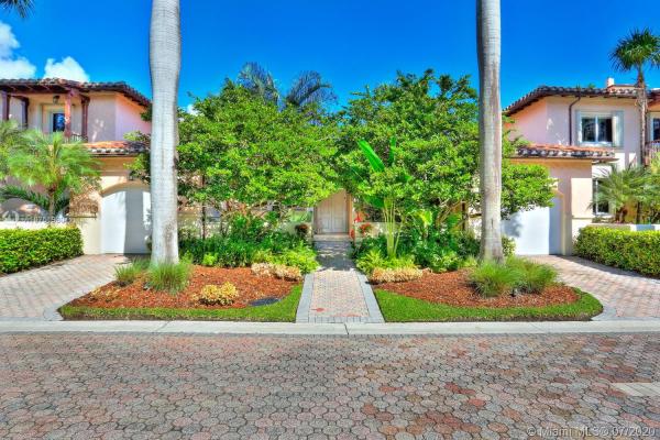 Deering Bay Club Villas, 13634 Deering Bay Dr, Coral Gables, Florida 33158, image 2