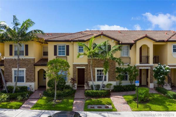 The Shores At Isles Of Bayshore, 9135 SW 227th St #5, Cutler Bay, Florida 33190, image 2