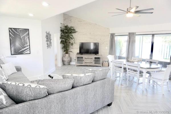 Bella Vista, 1127 E Seminole Ave #8B, Jupiter, Florida 33477, image 2