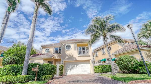 Island Way, 3783 NE 207th Ter, Aventura, Florida 33180, image 2