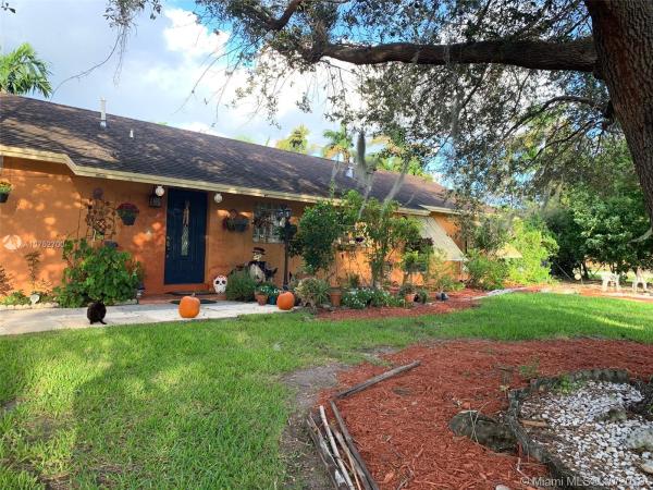 Bel Aire, 18402 SW 87th Pl, Cutler Bay, Florida 33157, image 2