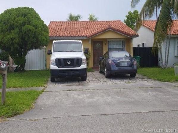 Biltmore Villas, 11520 NW 91st Ct, Hialeah Gardens, Florida 33018, image 2