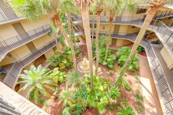 Fox Chase, 8625 NW 8th St #414, Fountainebleau, Florida 33126, image 2