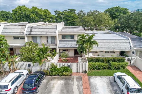 Kings Creek, 8227 SW 82nd Pl #., Glenvar Heights, Florida 33143, image 2