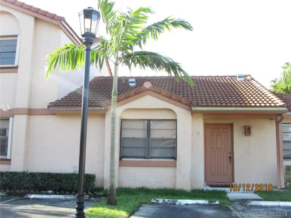 Villa Homes At The Moors, 6374 NW 170th Ln #6374, Country Club, Florida 33015, image 2