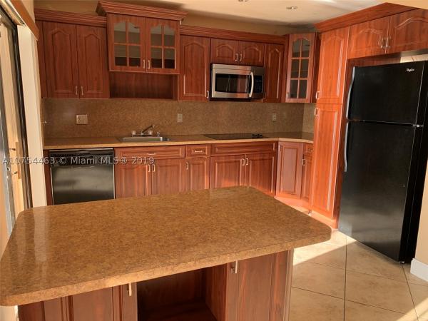 Lago Grande, 6290 W 24 Ct #1085, Hialeah, Florida 33016, image 1