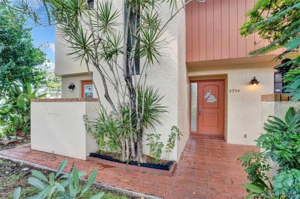 Kendall Walk, 8954 SW 149th Pl, The Hammocks, Florida 33196, image 2