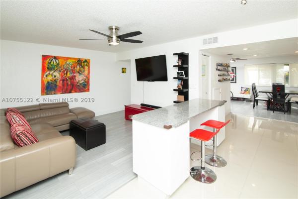 Valencia Village, 36 S Seville Cir #2-50, Davie, Florida 33324, image 2