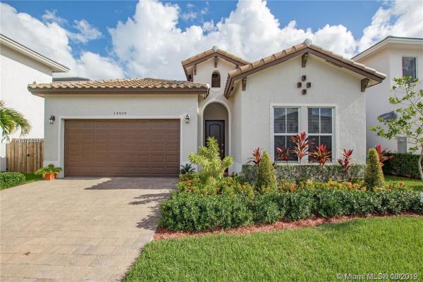 Venetian Parc, 14919 SW 176th St, Richmond West, Florida 33187, image 2