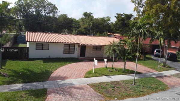 Miami Lakes Residential, 14440 Harris Pl, Miami Lakes, Florida 33014, image 2