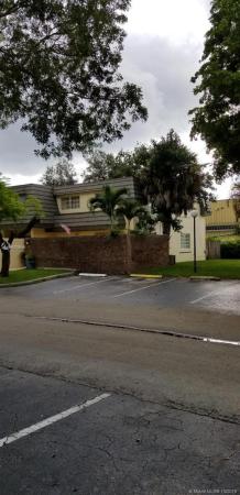 Kendale Lakes Townhouses, 8709 SW 137th Ave #8709, Kendale Lakes, Florida 33183, image 2