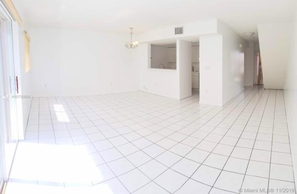 Laguna Pointe At California Club, 20818 San Simeon Way #102, Ives Estates, Florida 33179, image 2