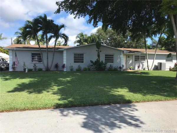 Prio Estates, 9765 SW 145th St, Kendall, Florida 33176, image 2
