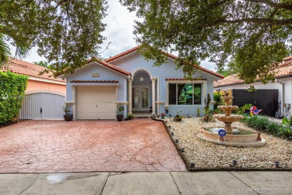 Alameda Northwest, 15133 NW 89th Pl, Miami Lakes, Florida 33018, image 2