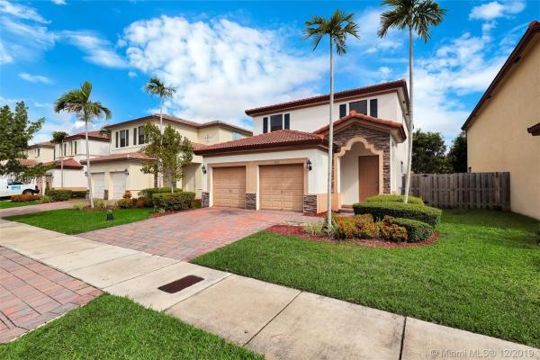 The Tides At Isles Of Bayshore, 9131 SW 227th Ter, Cutler Bay, Florida 33190, image 2