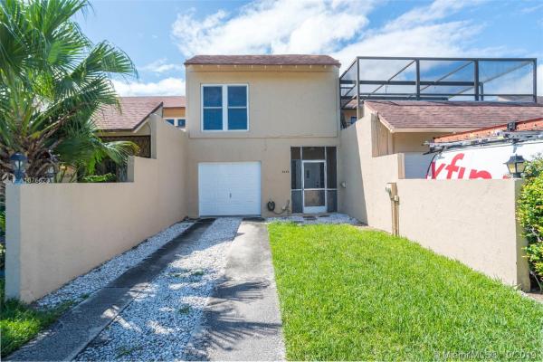 Sunset Park Town Houses, 8602 SW 103rd Ave, Kendall, Florida 33173, image 2