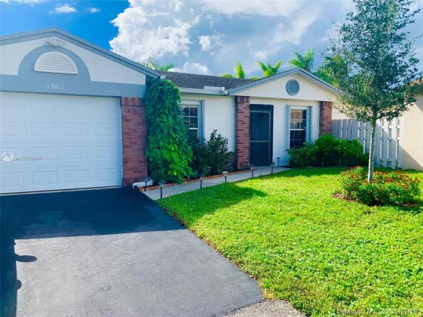 Brandywine, 13811 Cumberland Pl, Davie, Florida 33325, image 2