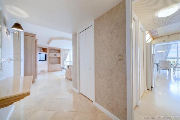 Turnberry Towers, 19355 Turnberry Way #9K, Aventura, Florida 33180, image 2