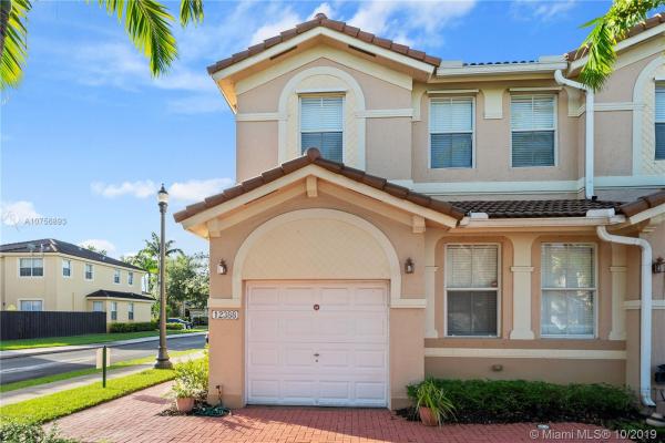 Kendall Breeze South, 12388 SW 124th Ter, Three Lakes, Florida 33186, image 2