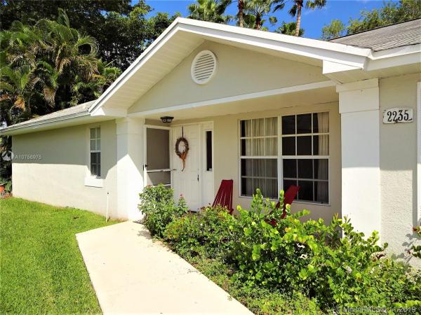 North Gate, 2235 SE 6th Ct, Homestead, Florida 33033, image 2