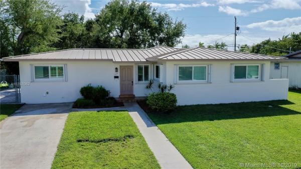 Pine Tree Manor, 19331 Gulfstream Rd, Cutler Bay, Florida 33157, image 2